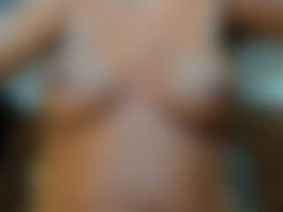 AnnesWhite's Live Sex Cam Show