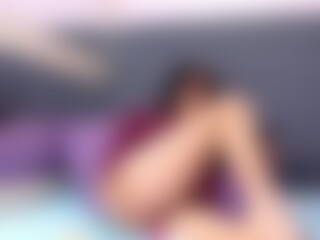 Emilie-Clark's Live Sex Cam Show