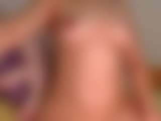 Live cam show with miss-mulan - Asian MILF on Camsoda