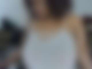 Show in cam erotica live di BUSTYCHERRIES