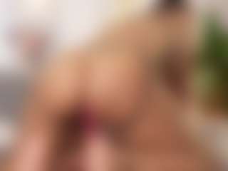 Live cam show with Katie Cruz - Control on SinfulBabes