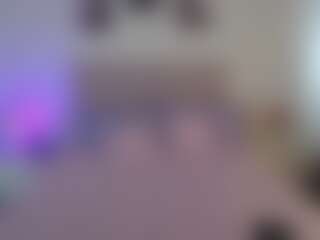 Isa Regall's Live Sex Cam Show