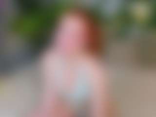 Live cam show with Elfa Mirielle - Gray Eyes on Dolls Live