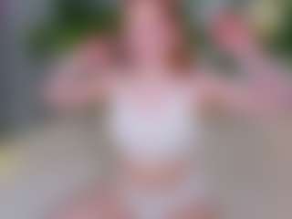 Live cam show with Elfa Mirielle - Booty on Camming Site
