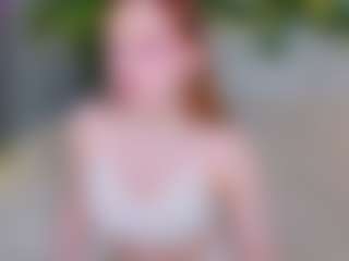 Live cam show with Elfa Mirielle - Gray Eyes on Mixed Magazine Live