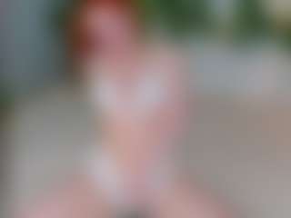 Live cam show with Elfa Mirielle - Fetish on Mixed Magazine Live