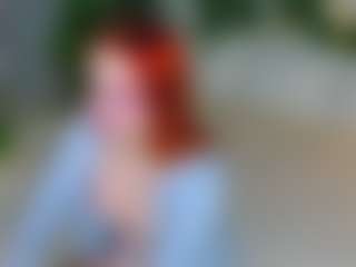 Live cam show with Elfa Mirielle - Red Hair on CamClone