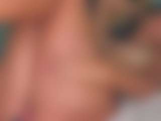 SARA SAENZ's Live Sex Cam Show