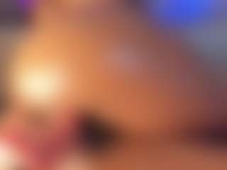 Live cam show with Siaadamss - Middle Aged on Camsoda Late Night