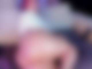 Live cam show with mia-bloom - Bedroom Teen (18+) on AdultVida.com