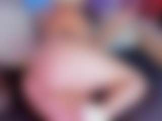 Live cam show with mia-bloom - BBW on AdultVida.com