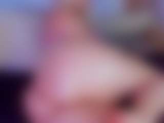 Live cam show with mia-bloom - Red Hair Middle Aged on CamClone