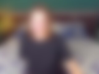 EmiliaGoldy's Live Sex Cam Show