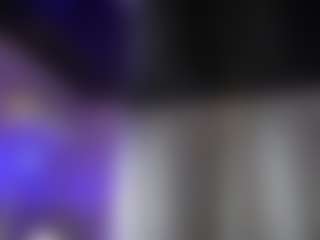 Live cam show with mandypeas - Muscle on StripNow