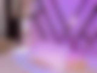 Live cam show with Elaine Brown - Outside on sexylive.show