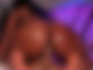Live cam show with Elaine Brown - Outside on alttransgirls