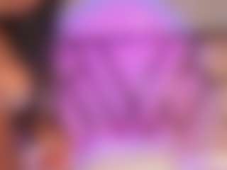 Live cam show with Elaine Brown - Outside on Camsoda