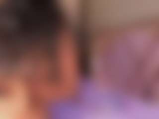 Live cam show with Elaine Brown - Outside on mypornchat.com