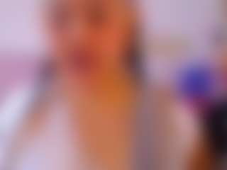 lanaqueen69's Live Sex Cam Show