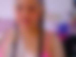 lanaqueen69's Live Sex Cam Show