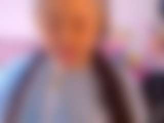 lanaqueen69's Live Sex Cam Show