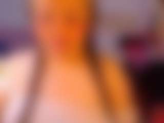 Live cam show with lanaqueen69 - Spanks on Dolls Live