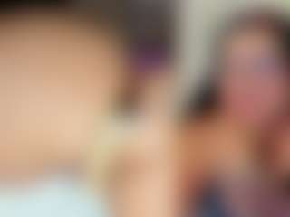 Live cam show with Alessandra-Smith - Middle Aged on Free Soda
