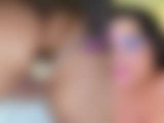 Alessandra-Smith MILF webcam performer live streaming