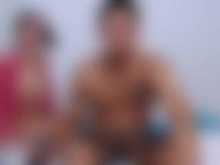 LucasLoveAnnie's Live Sex Cam Show