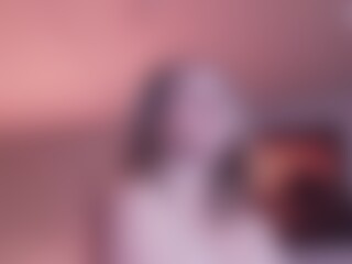 kiarasunshine69's Live Sex Cam Show