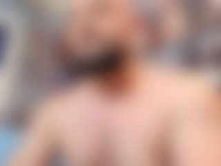 HugeMuscles's Live Sex Cam Show