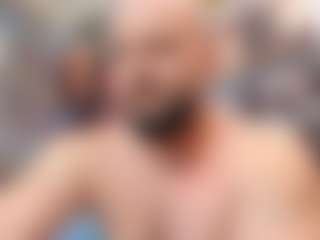HugeMuscles's Live Sex Cam Show