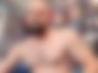 HugeMuscles's Live Sex Cam Show