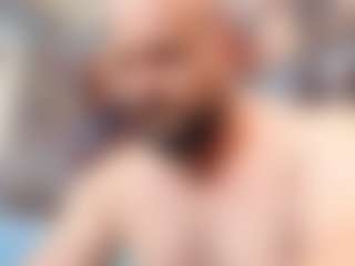 HugeMuscles's Live Sex Cam Show