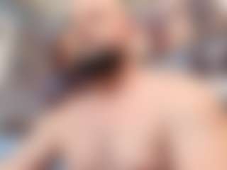 HugeMuscles's Live Sex Cam Show