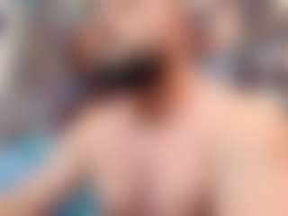 HugeMuscles's Live Sex Cam Show