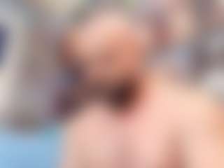 HugeMuscles's Live Sex Cam Show