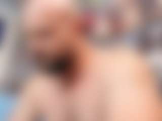 HugeMuscles's Live Sex Cam Show