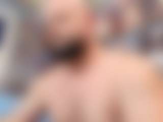 HugeMuscles's Live Sex Cam Show