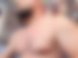 HugeMuscles's Live Sex Cam Show