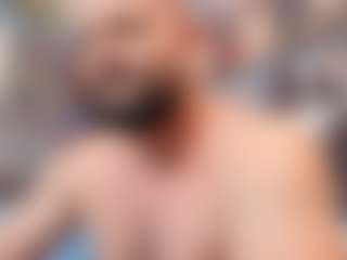 HugeMusclesのライブセックスチャットショー