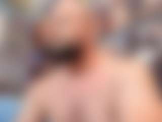 HugeMuscles's Live Sex Cam Show