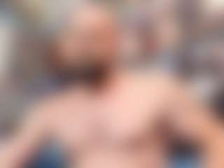 HugeMuscles's Live Sex Cam Show