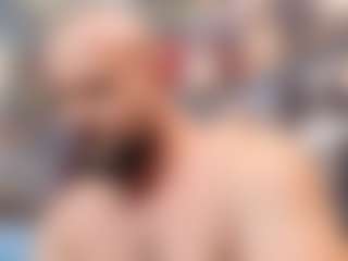 HugeMuscles's Live Sex Cam Show