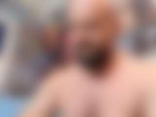 Show in cam erotica live di HugeMuscles