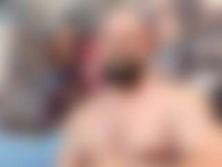 HugeMuscles's Live Sex Cam Show