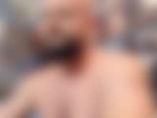 HugeMuscles's Live Sex Cam Show