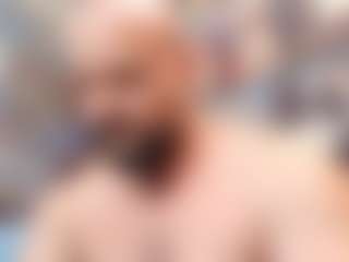 HugeMuscles's Live Sex Cam Show