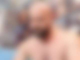 HugeMuscles's Live Sex Cam Show