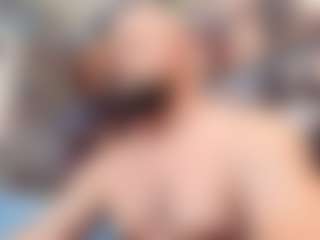 HugeMuscles's Live Sex Cam Show